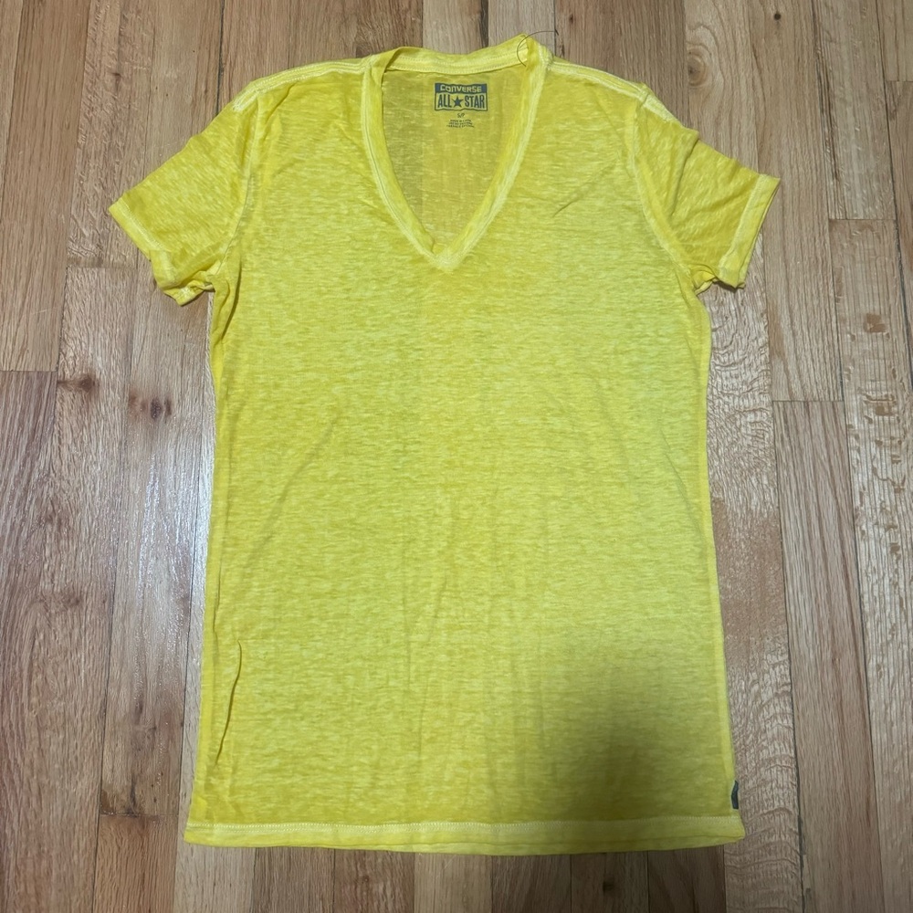 Converse All Star V-neck T-Shirt Size S